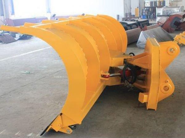 Snow shovel